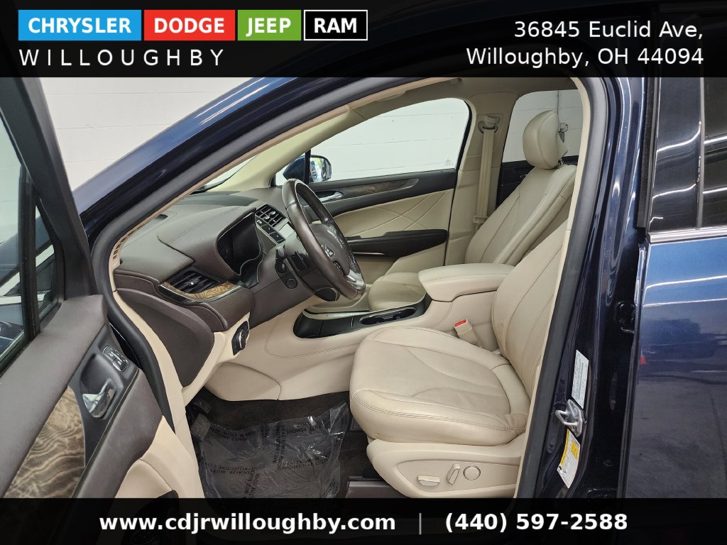Used 2017 Lincoln MKC Reserve w/ Lincoln MKC Climate Package AWD/4WD image 14