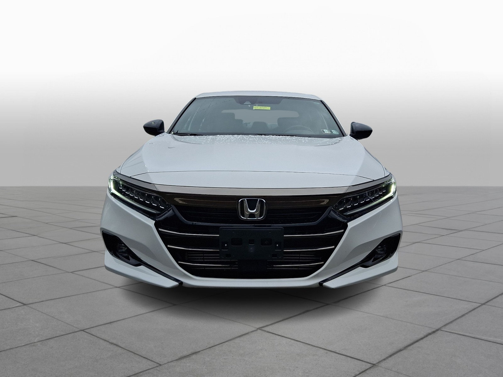 Used 2021 Honda Accord Sport image 2