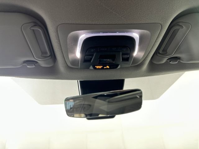 Used 2022 Toyota Corolla Cross XLE image 23