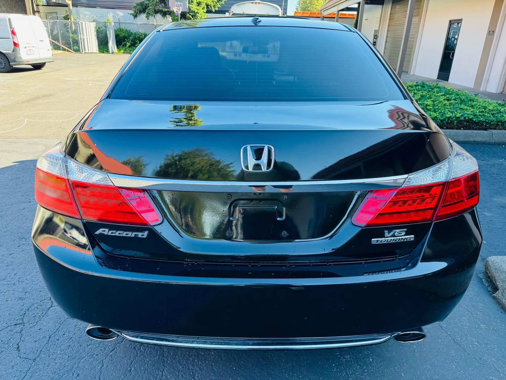 Used 2014 Honda Accord Touring image 4