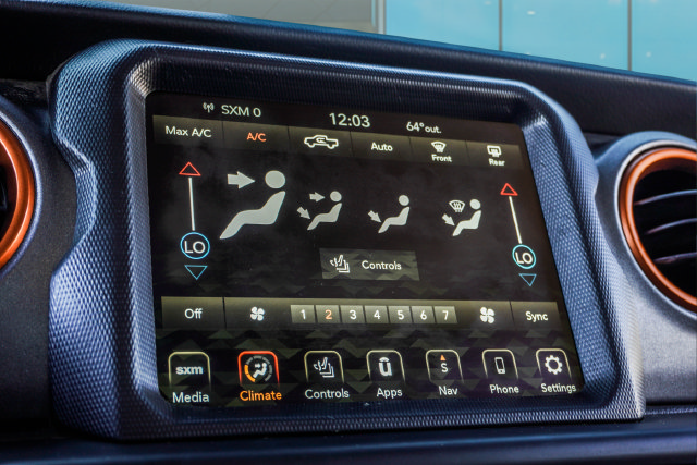 Used 2020 Jeep Gladiator Mojave AWD/4WD image 12