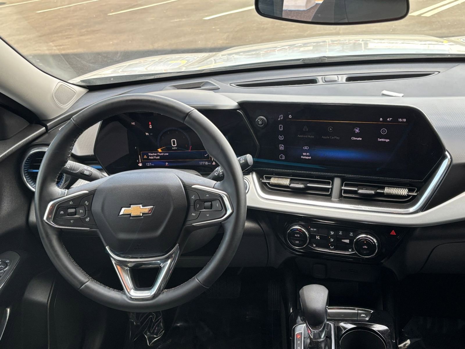 Used 2025 Chevrolet Trax LT w/ LT Convenience Package FWD image 36