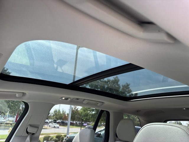 Used 2017 Volvo XC90 T6 Momentum w/ Vision Package AWD/4WD image 20
