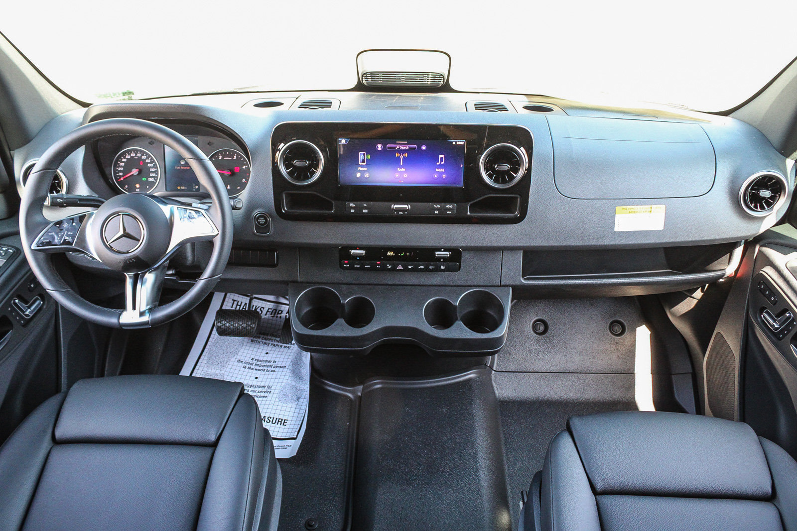 New 2025 Mercedes-Benz Sprinter 2500 image 12