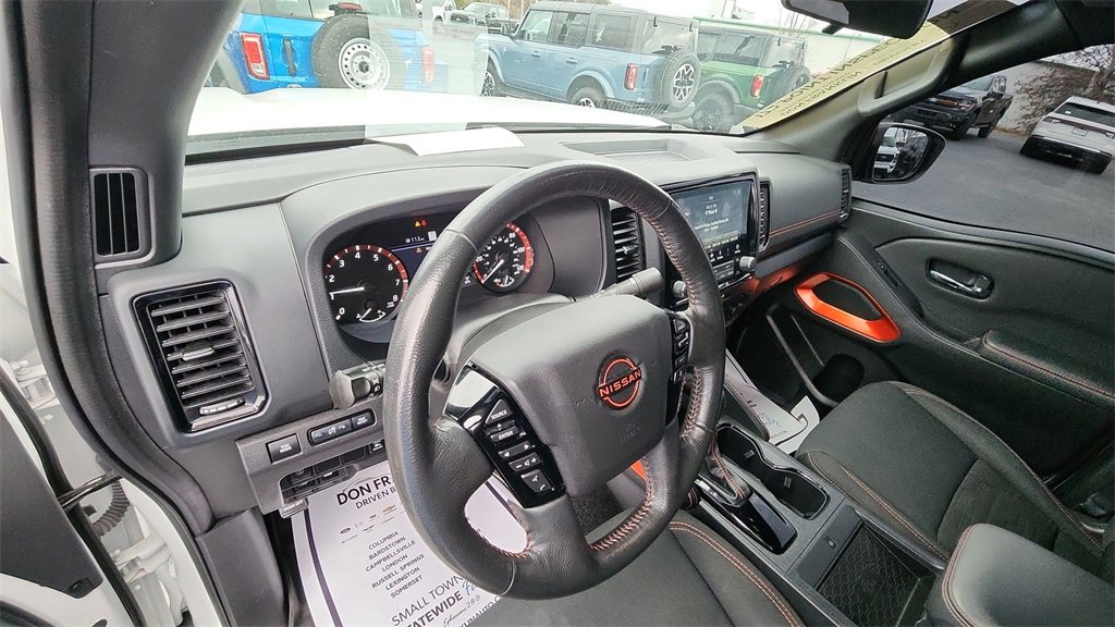 Used 2022 Nissan Frontier PRO-4X image 10