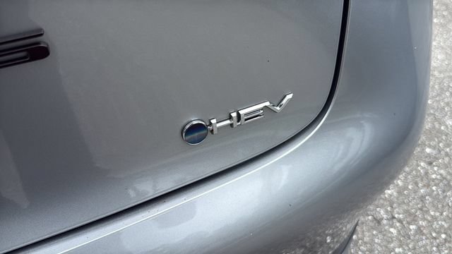 Used 2023 Toyota Prius LE FWD image 7