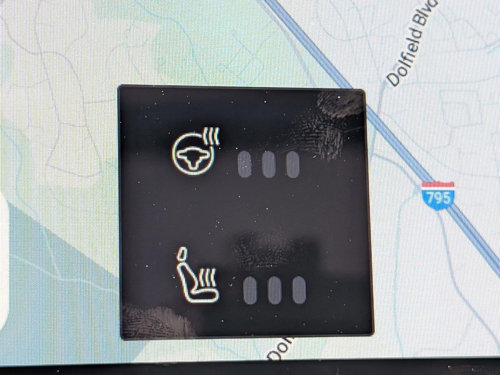 Used 2023 Volvo XC40 B5 Ultimate image 30