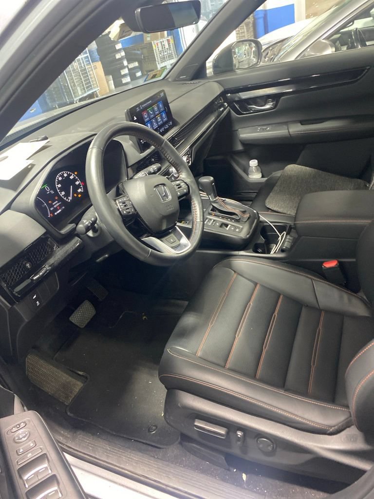 Used 2024 Honda CR-V Sport Touring image 13