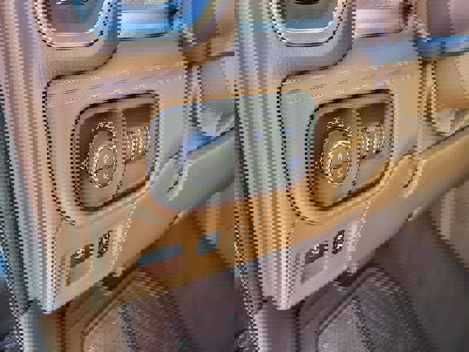 Used 2019 RAM 1500 Laramie Longhorn image 14