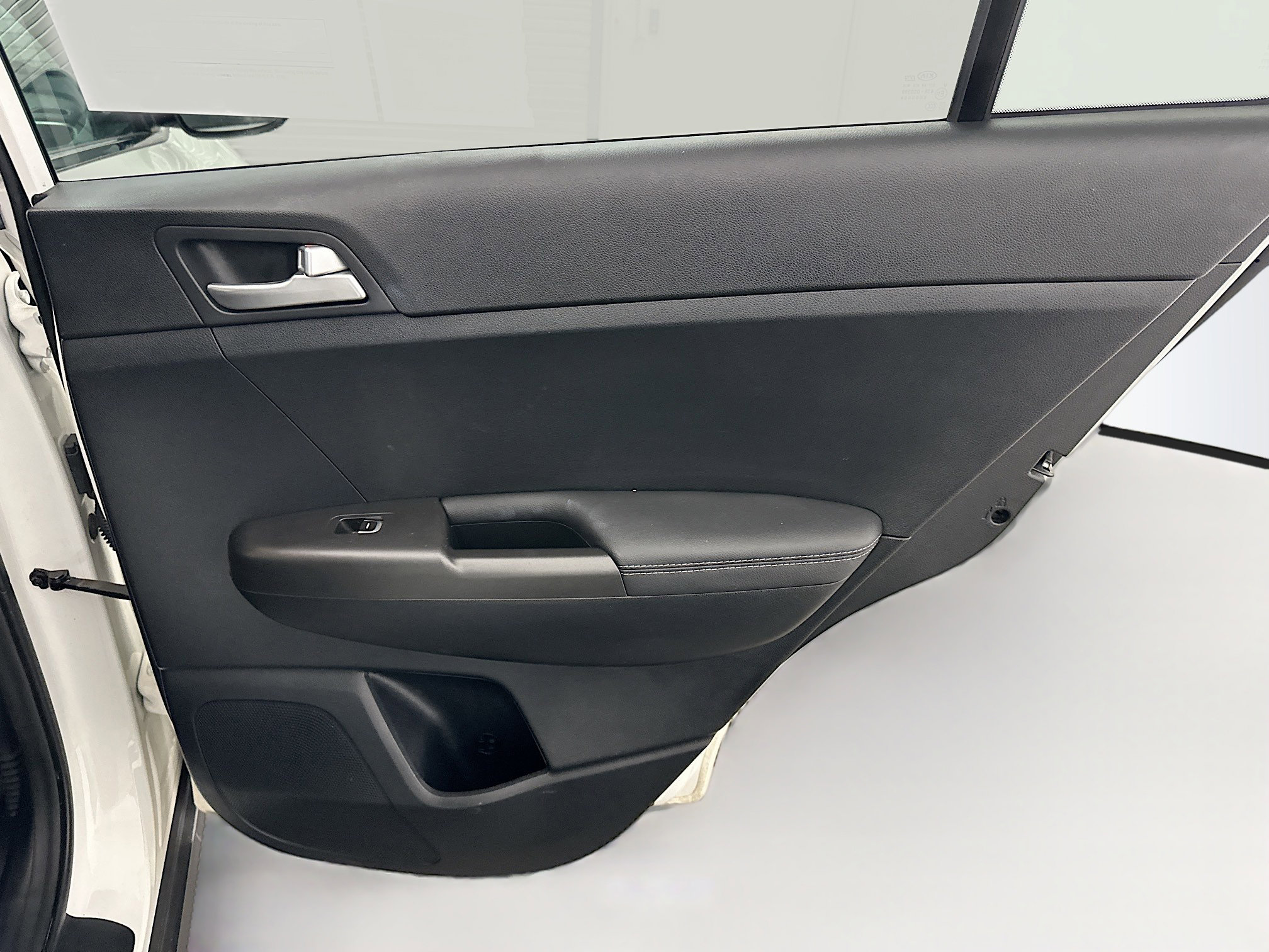 Used 2022 Kia Sportage LX image 30