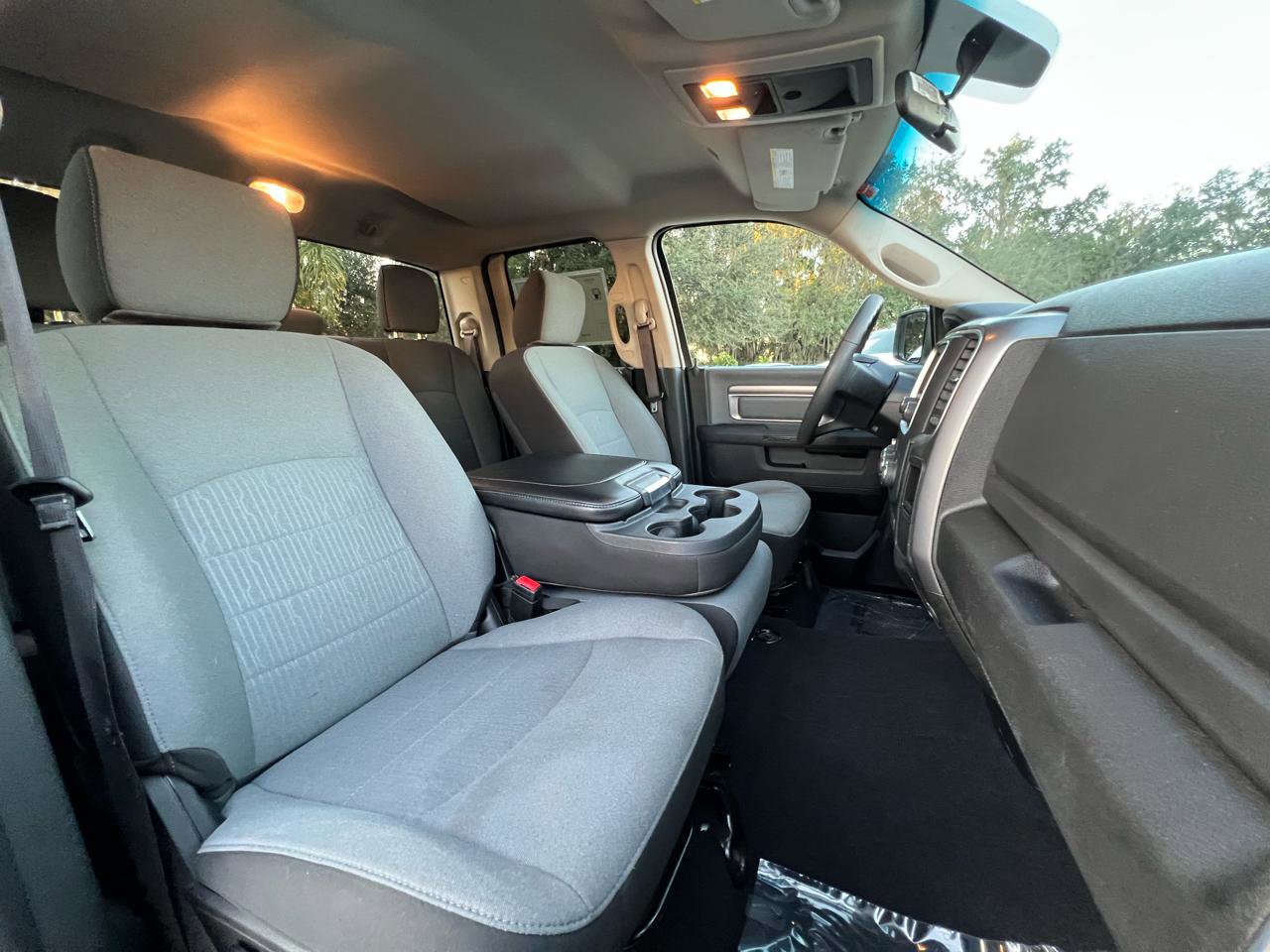 Used 2024 RAM 1500 Classic SLT AWD/4WD image 37
