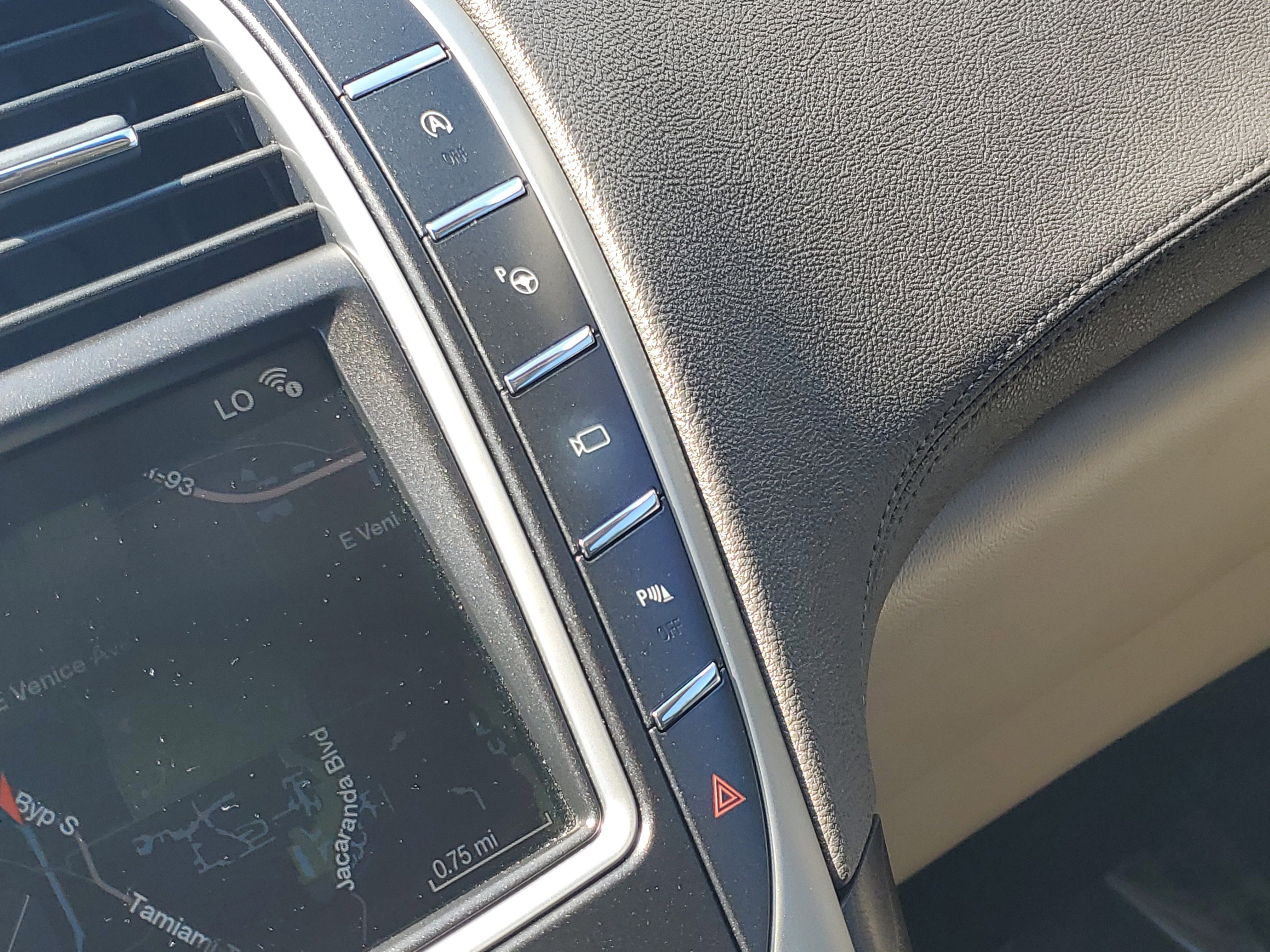Used 2019 Lincoln Nautilus Reserve FWD image 28