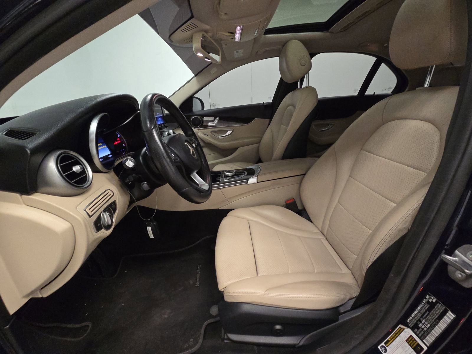 Used 2018 Mercedes-Benz C 300 Sedan w/ Premium Package image 24