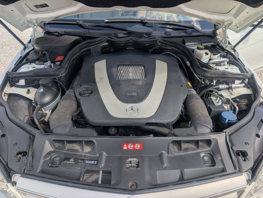 Used 2010 Mercedes-Benz C 300 4MATIC Sedan image 16