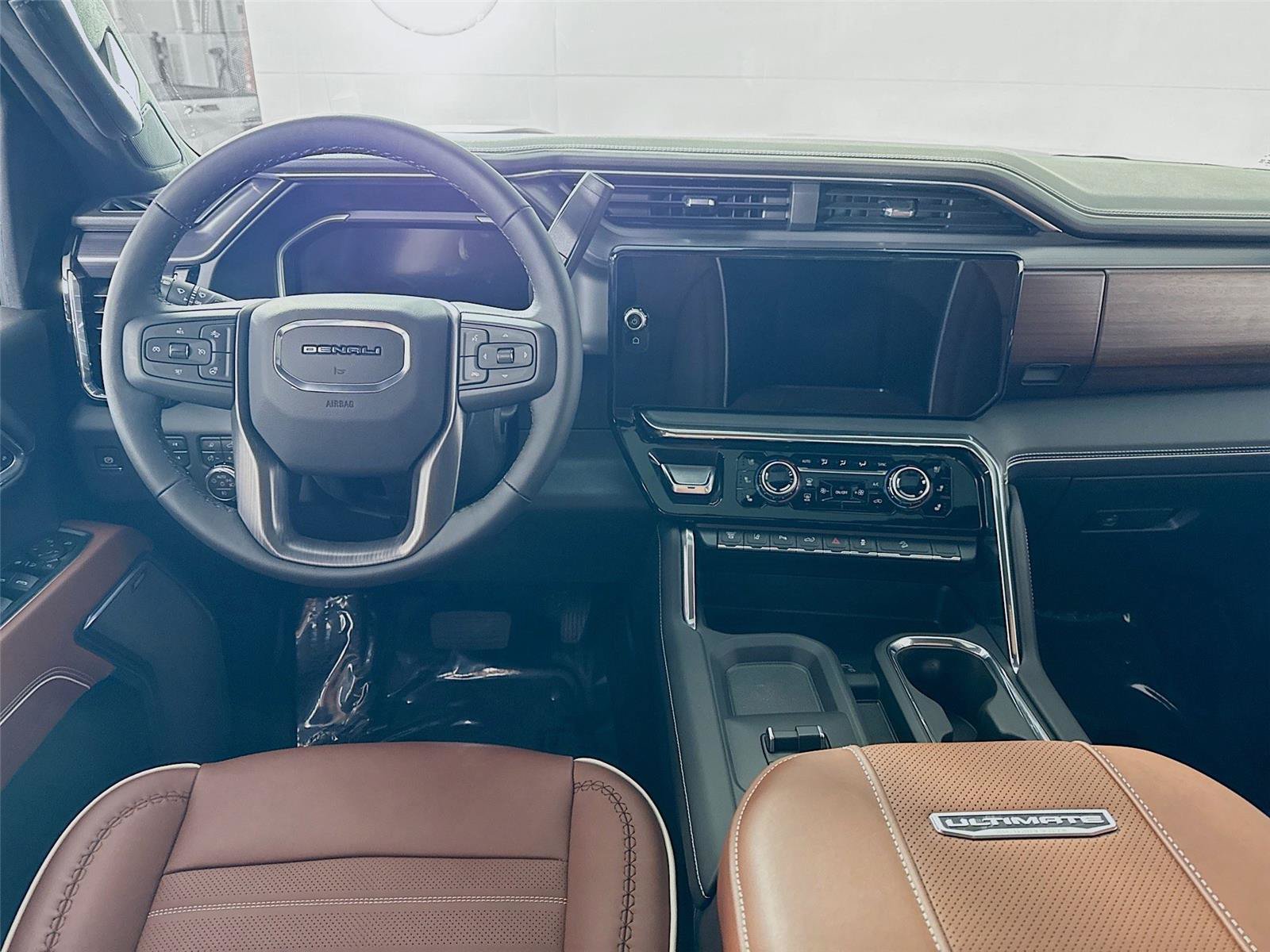 New 2026 GMC Sierra 3500 Denali Ultimate AWD/4WD image 2