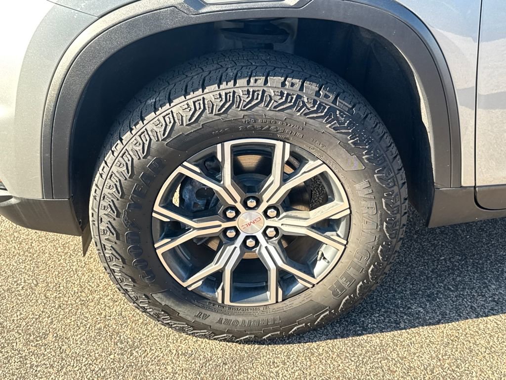 Used 2024 GMC Acadia AT4 w/ Luxury Package image 33