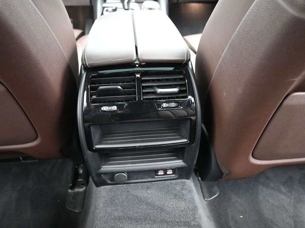 Certified 2022 BMW 540i 540i w/ Premium Package image 38