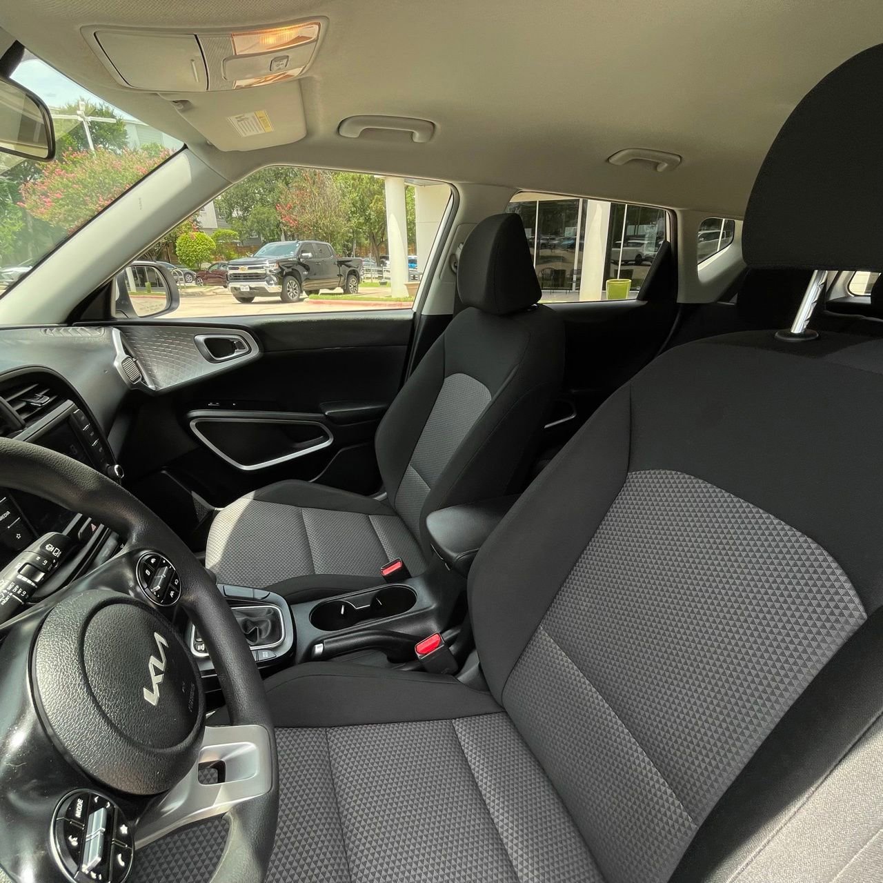 Used 2024 Kia Soul LX w/ Option Group 015 FWD image 19