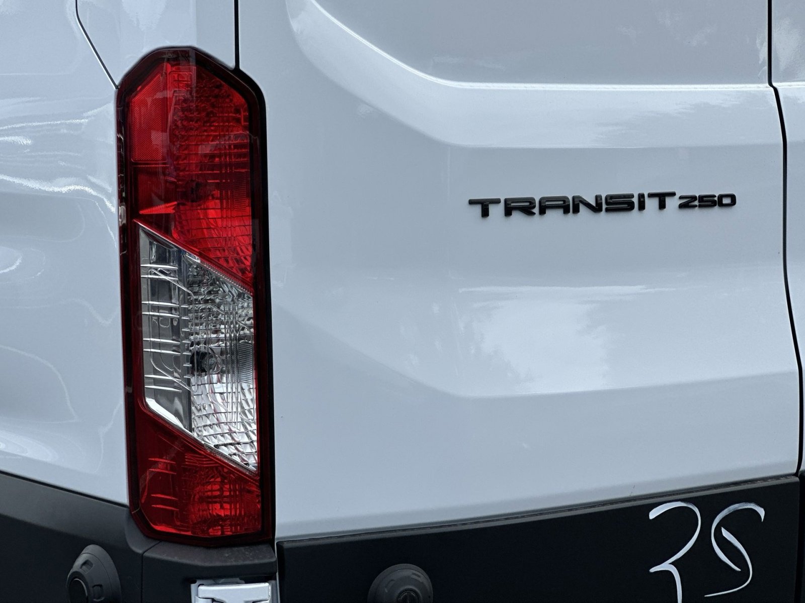 New 2026 Ford Transit 250 148 Medium Roof w/ Load Area Protection Package image 35