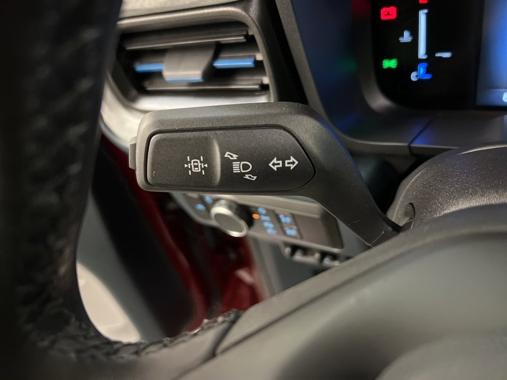 New 2025 Ford Maverick XLT w/ XLT Luxury Package image 18