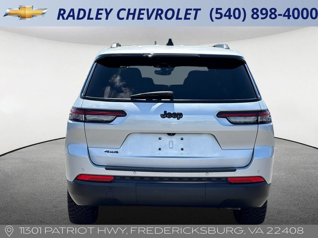 Used 2023 Jeep Grand Cherokee L Laredo AWD/4WD image 18