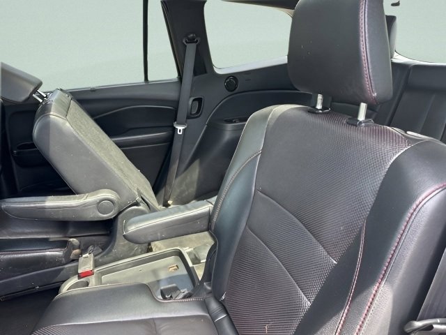 Used 2020 Honda Pilot Black Edition image 14