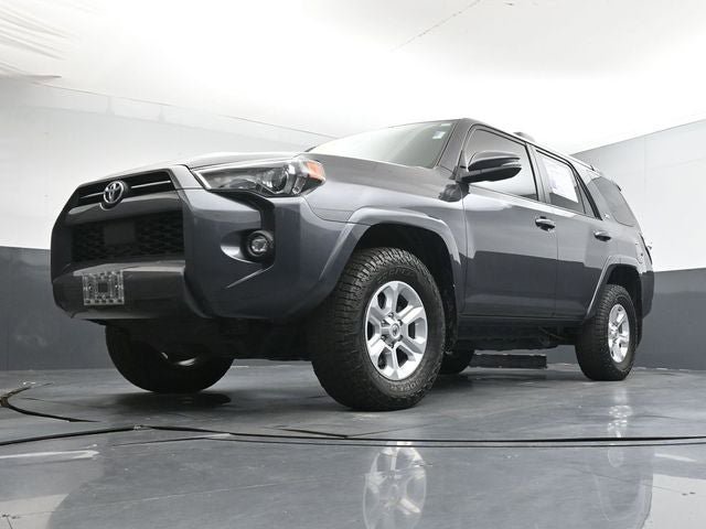 Used 2022 Toyota 4Runner SR5 Premium w/ Moonroof Package AWD/4WD image 27