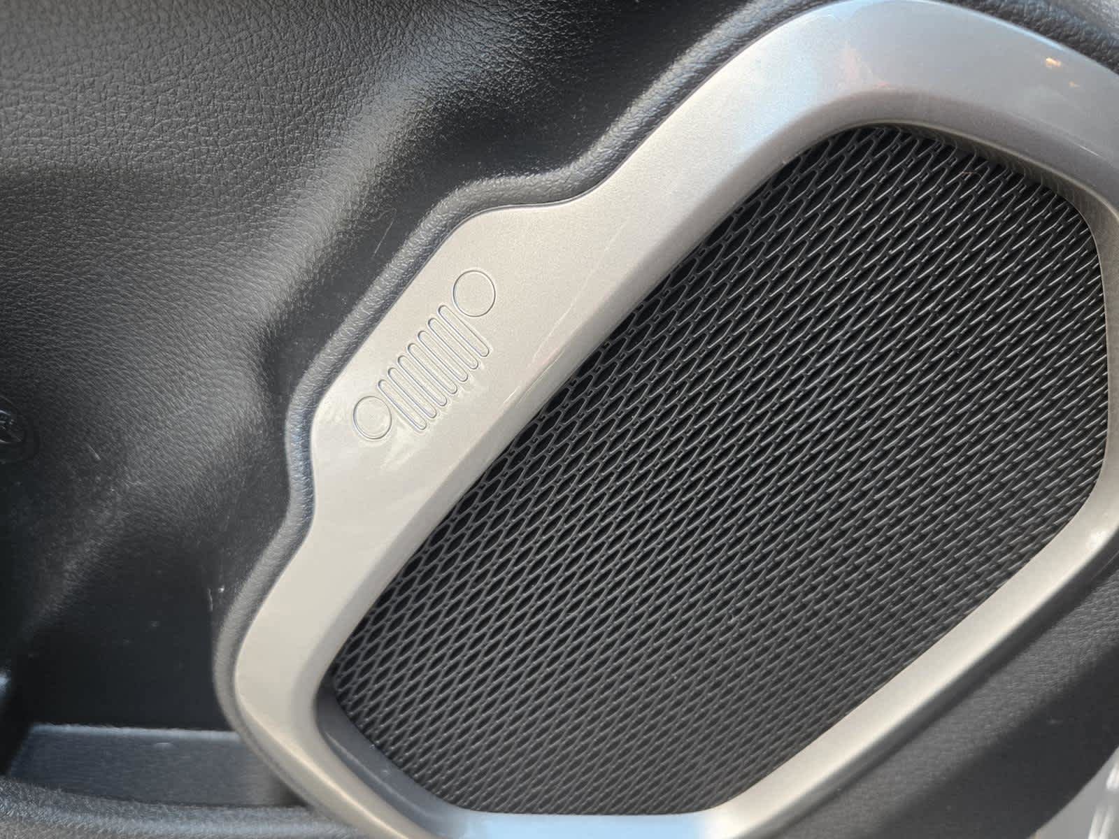 Used 2022 Jeep Renegade Latitude w/ Convenience Group AWD/4WD image 29