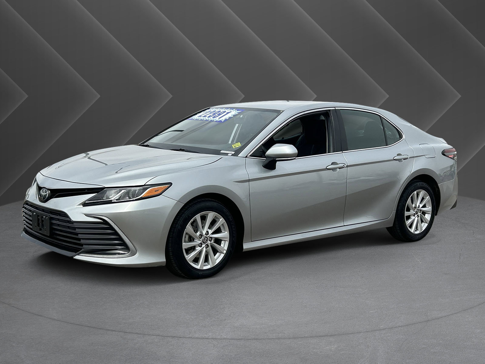 Used 2024 Toyota Camry LE FWD image 33