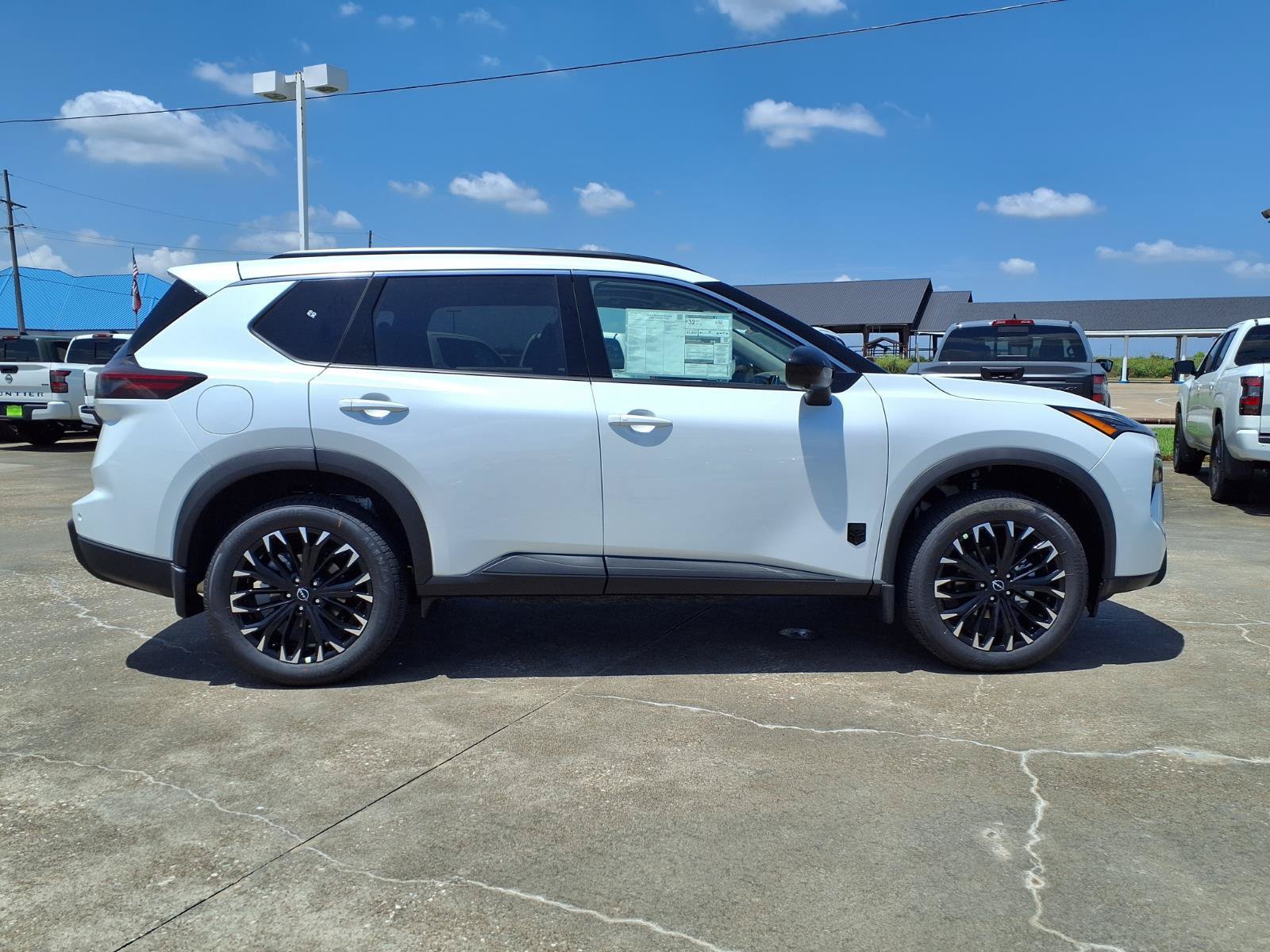 New 2026 Nissan Rogue Dark Armor FWD image 8