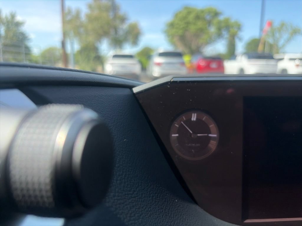 Used 2019 Lexus ES 300h w/ Premium Package FWD image 48