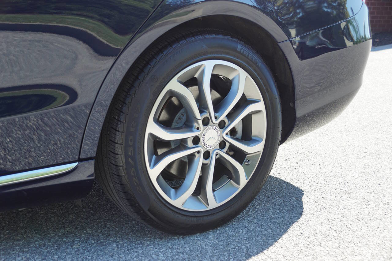 Used 2016 Mercedes-Benz C 300 Sedan image 16