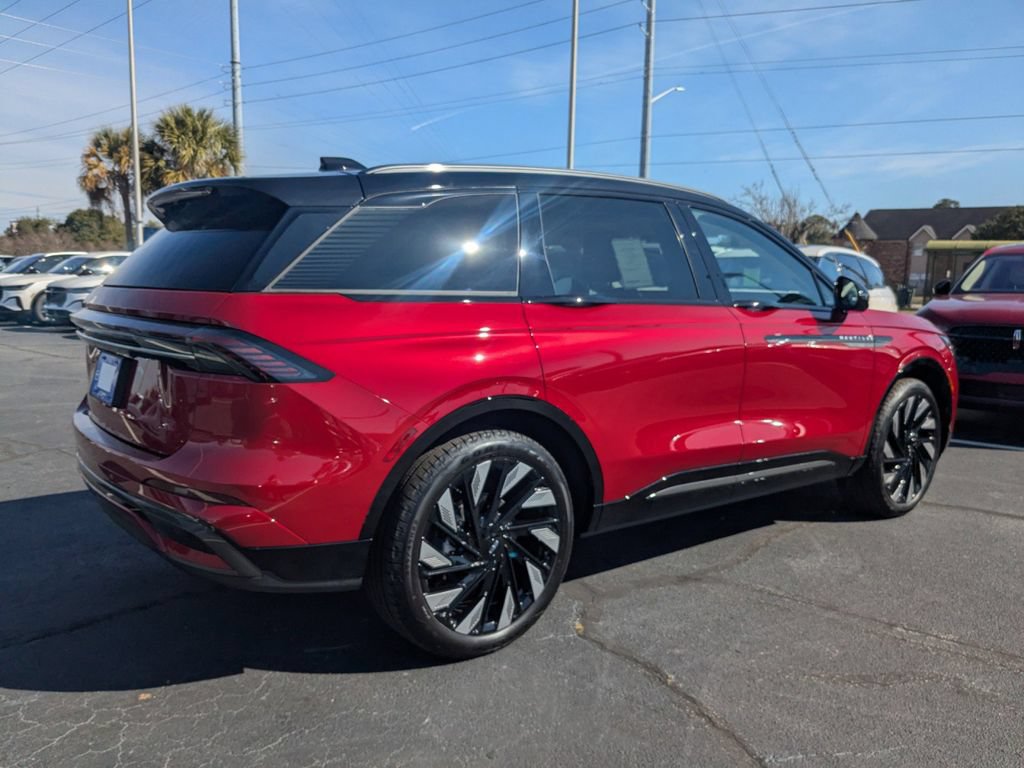 New 2026 Lincoln Nautilus Reserve w/ Jet Appearance Package AWD/4WD image 4
