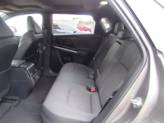 Used 2023 Toyota bZ4X XLE w/ Weather Package image 19