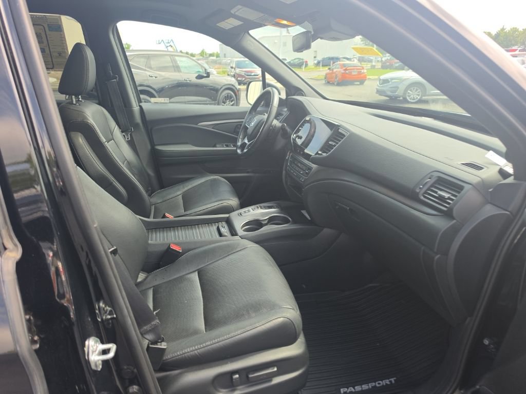Used 2023 Honda Passport EX-L image 34