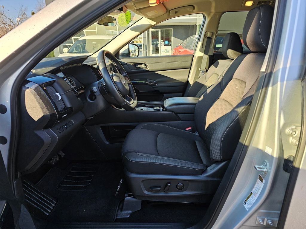 Certified 2024 Nissan Pathfinder SV AWD/4WD image 17