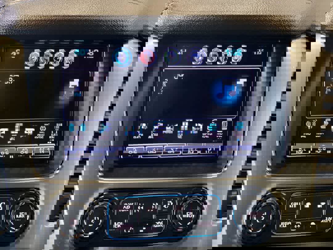 Used 2016 Chevrolet Tahoe LT w/ Luxury Package image 18