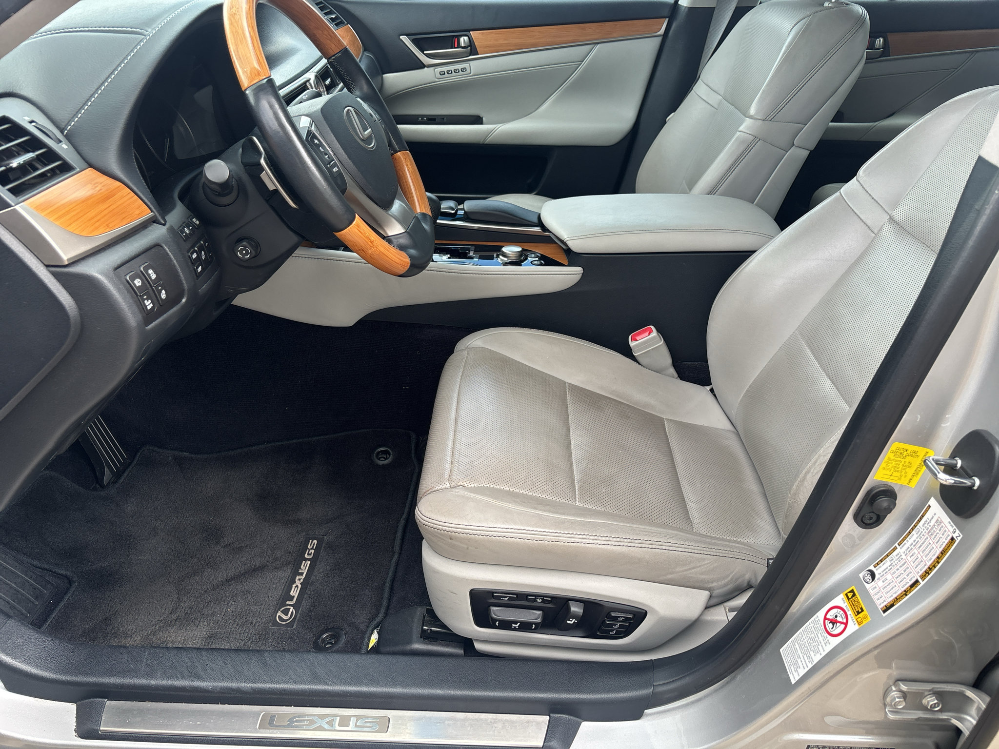 Used 2013 Lexus GS 450h w/ Luxury Pkg RWD image 10