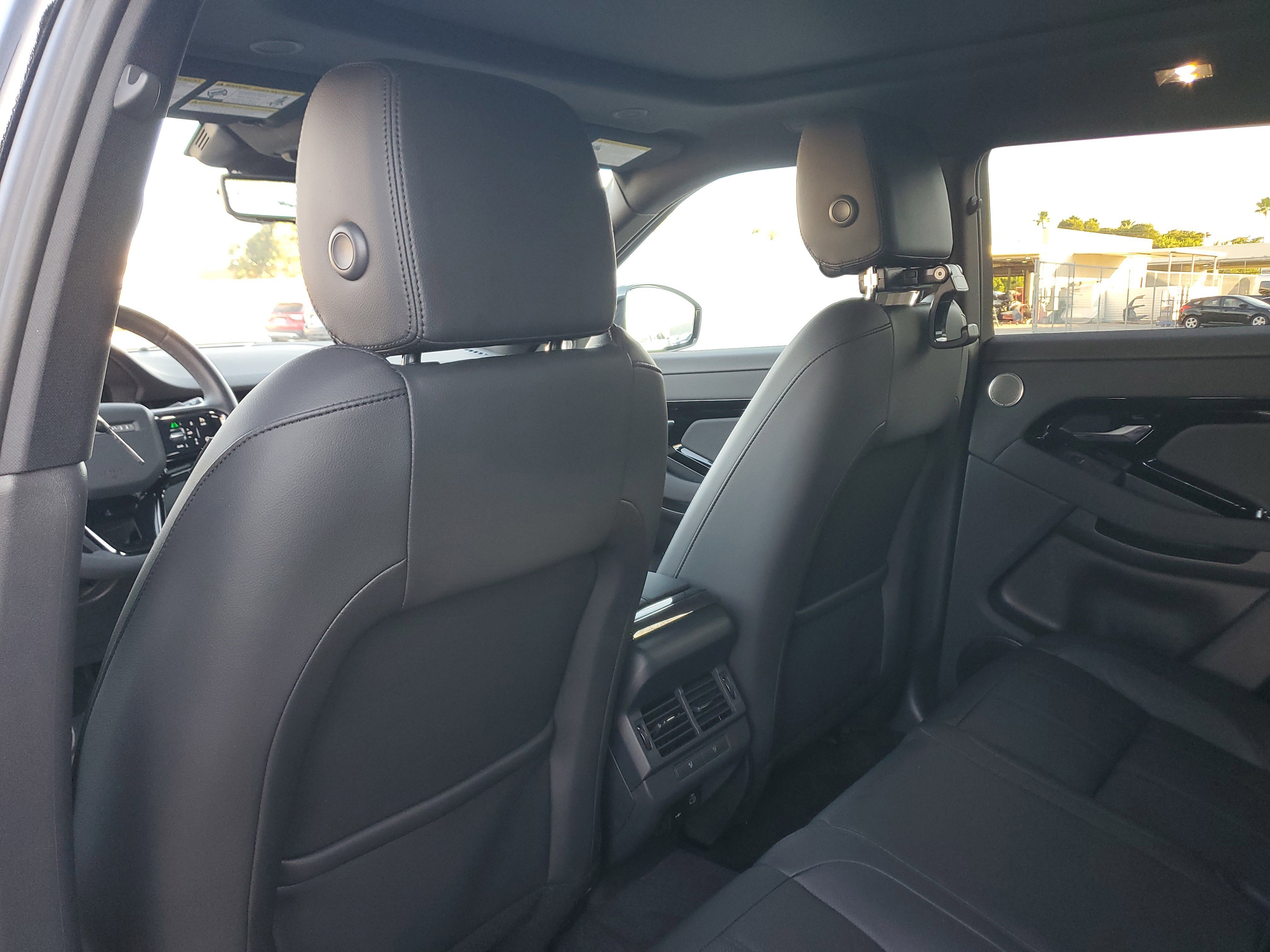 Used 2024 Land Rover Range Rover Evoque Dynamic SE image 15