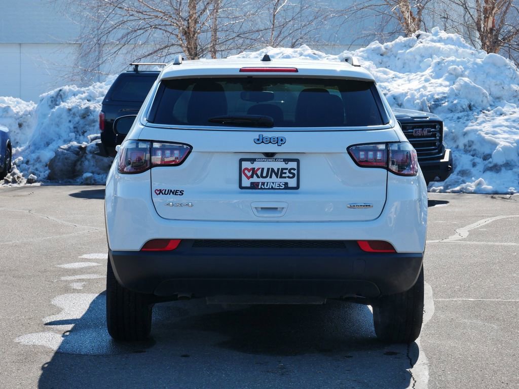 Used 2025 Jeep Compass Latitude AWD/4WD image 9