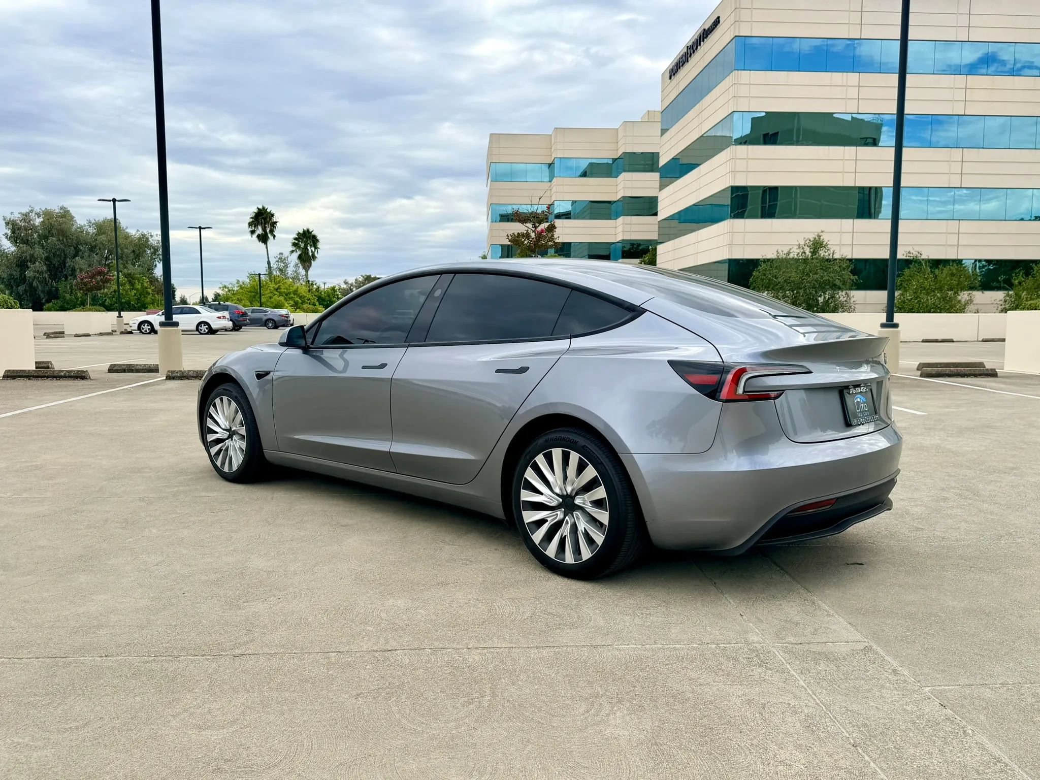 Used 2025 Tesla Model 3 Long Range RWD image 17