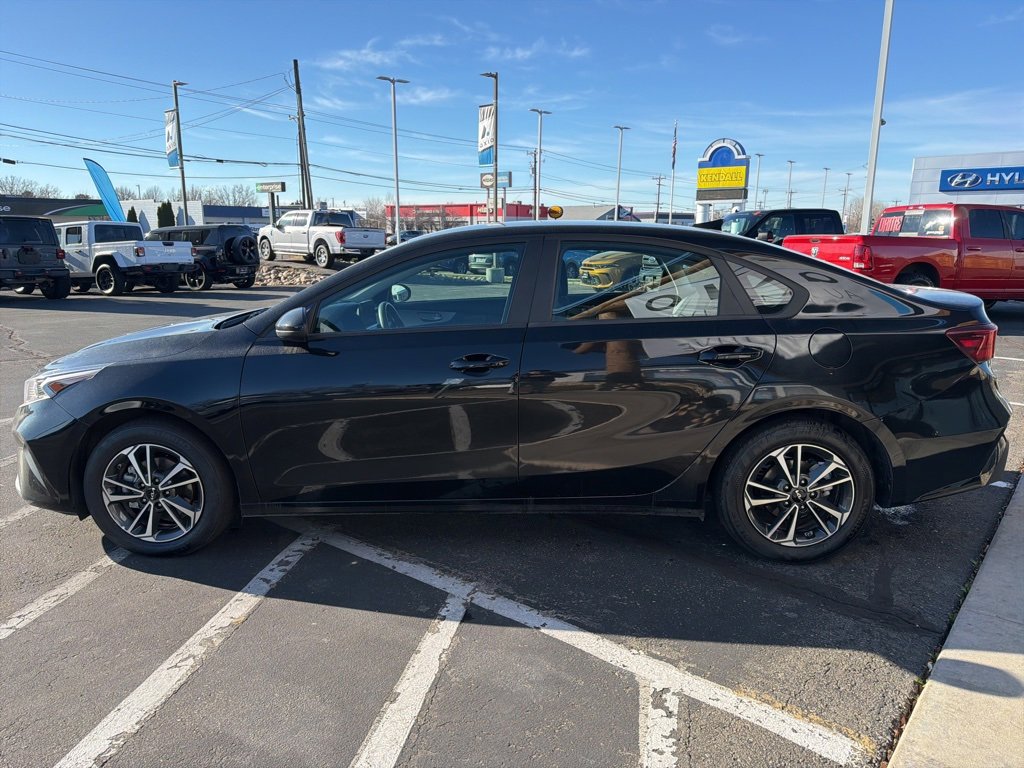 Used 2024 Kia Forte LXS image 4