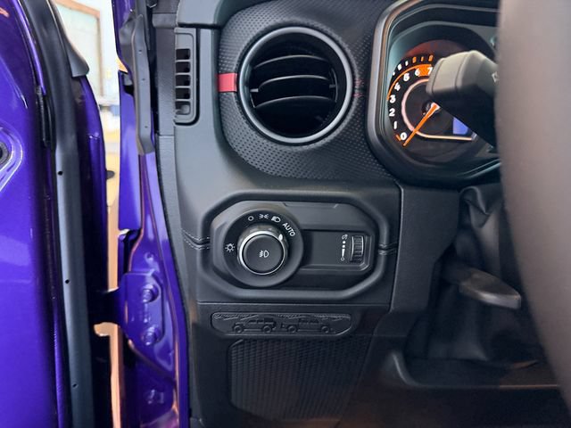 New 2026 Jeep Wrangler Unlimited Rubicon AWD/4WD image 19