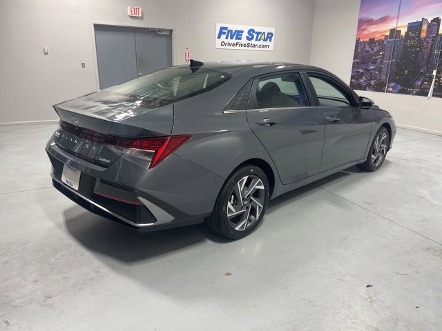 Certified 2025 Hyundai Elantra Limited image 5