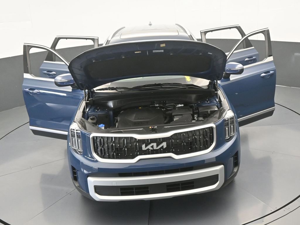 Used 2025 Kia Telluride EX w/ EX Captain's Chair Package image 77
