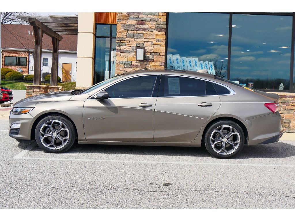 Used 2020 Chevrolet Malibu LT w/ Leather Package image 6