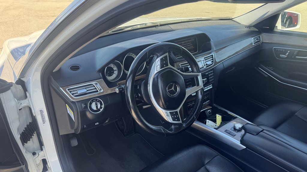 Used 2014 Mercedes-Benz E 350 4MATIC Sedan image 14
