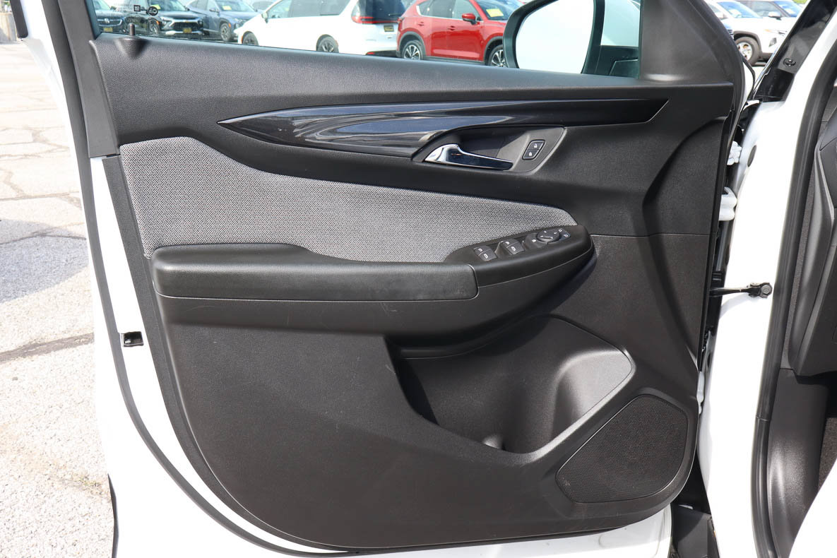Used 2025 Chevrolet TrailBlazer LT FWD image 13