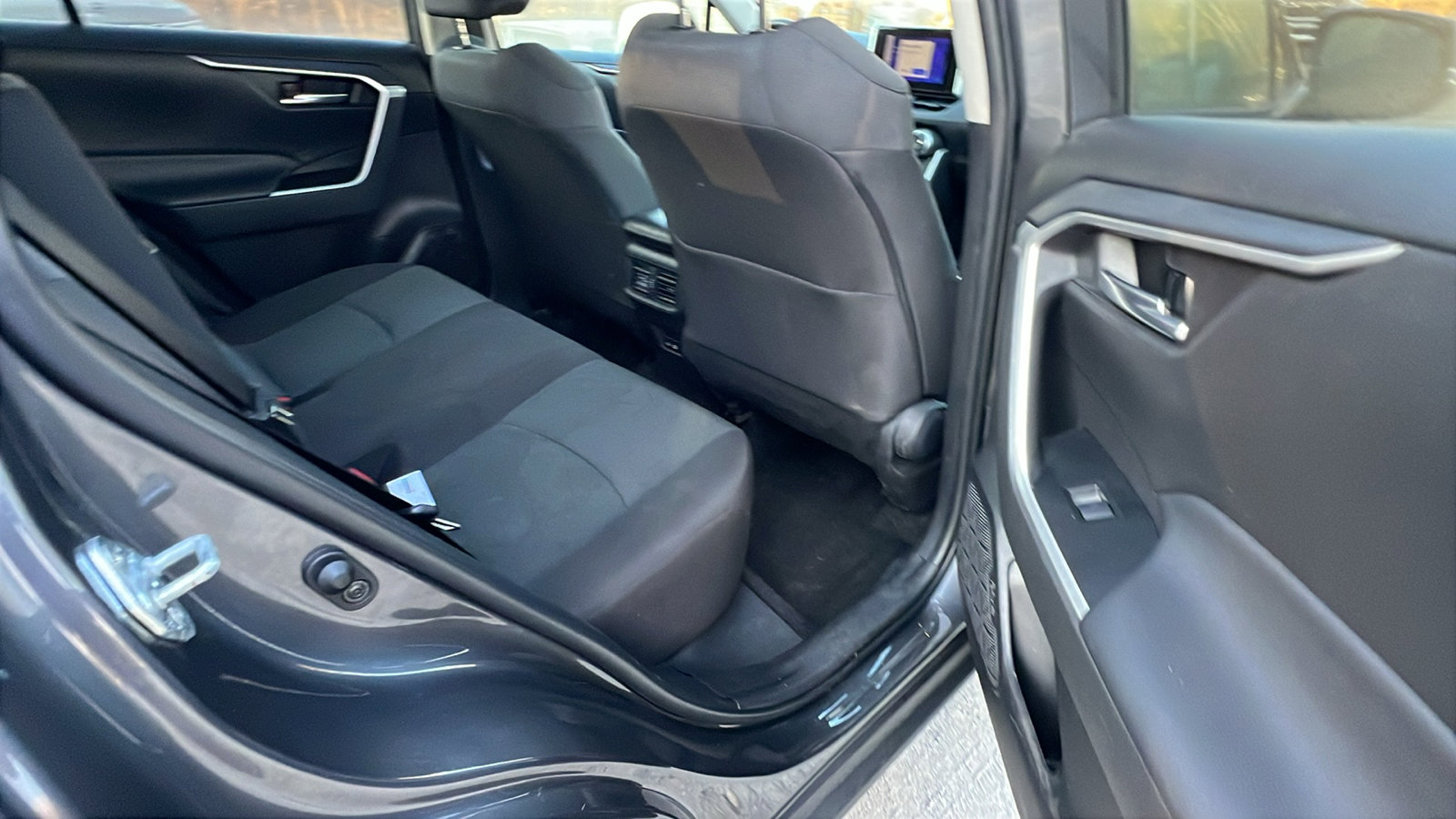 Used 2023 Toyota RAV4 XLE image 22