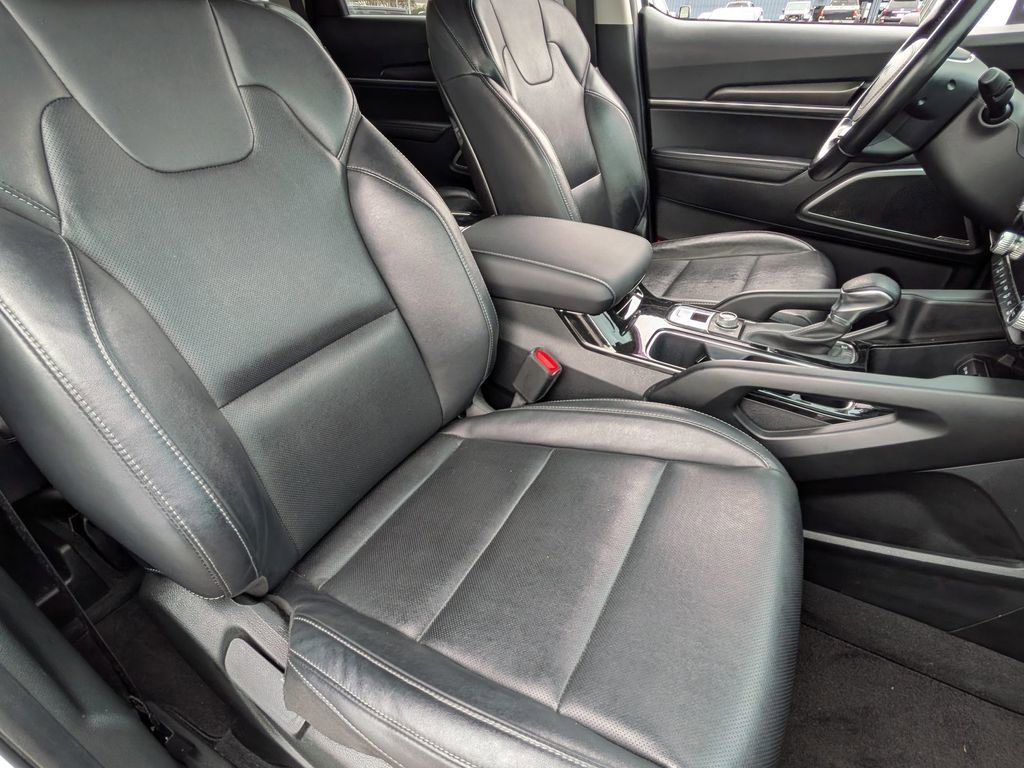 Used 2023 Kia Telluride LX image 34